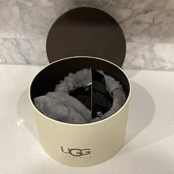 UGG Glitter Earmuff Sterling - Picture 9 of 9